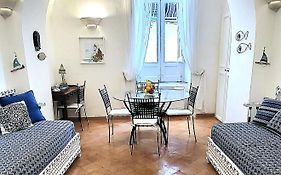 Vicolo 23 House